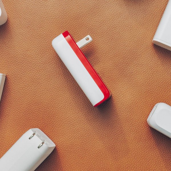 Twelve South PlugBug Travel 120W Reseladdare Vit