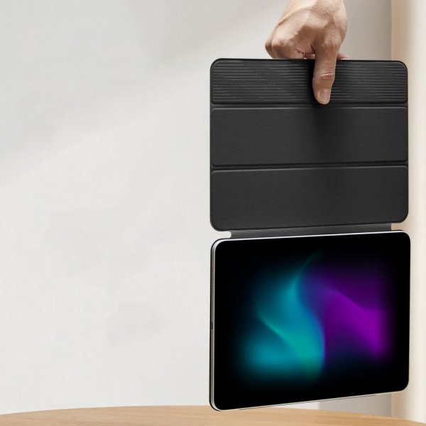 ESR iPad Pro 13 (M4/M5) Fodral Rebound Magnetic Svart