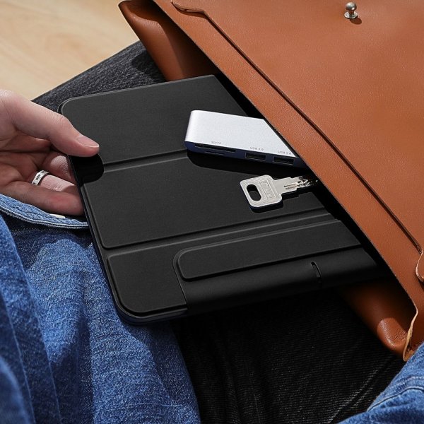 ESR iPad Pro 13 (M4/M5) Fodral Rebound Magnetic Svart