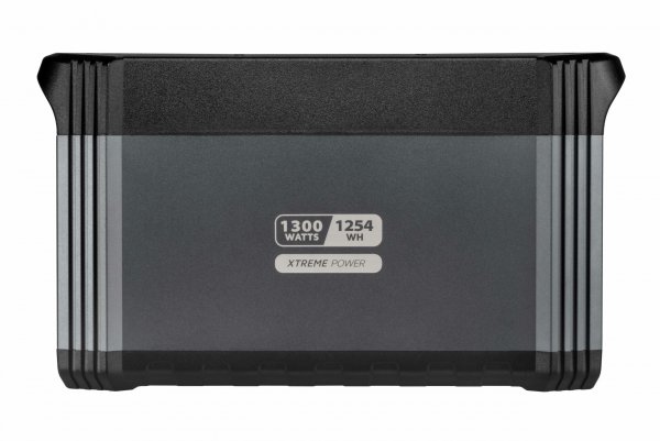 Xtorm Xtreme Power Station Portable 1300 Watts 392000 mAh