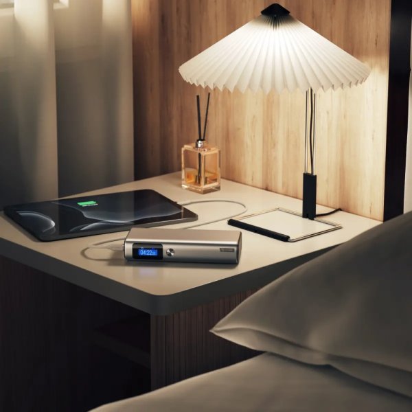 ALOGIC Powerbank Ruck 20 000mAh med 130W laddning