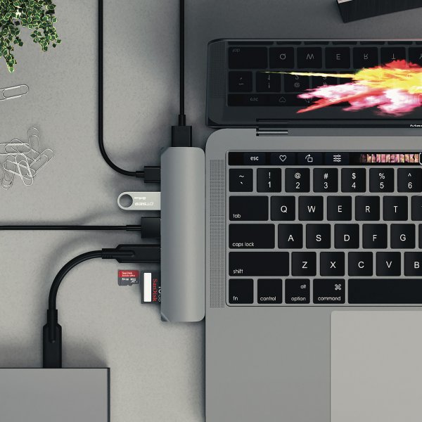 Satechi Type-C Pro Hub Adapter Silver