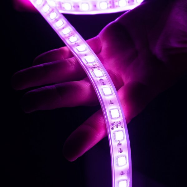 Deltaco Smart Home Utomhus LED-slinga RGB IP65 2x5m