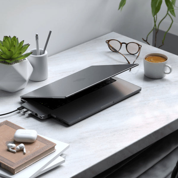 Satechi MacBook Pro 16 M1 (A2485)/M2 (A2780) Skal Eco-Hardshell Case Klar