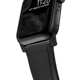 Nomad Apple Watch 38/40/41/42mm Armband Rugged Band Black Hardware Svart