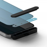 Ringke iPhone 15 Pro Skärmskydd Privacy Tempered Glass Installation Jig