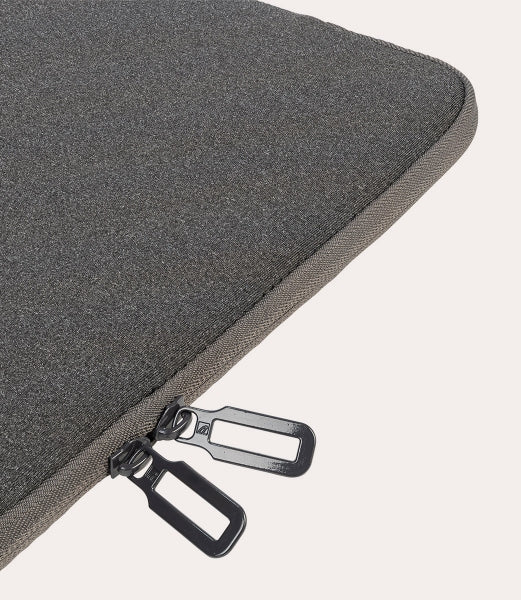 Tucano Sleeve Melange 12"/13" Svart