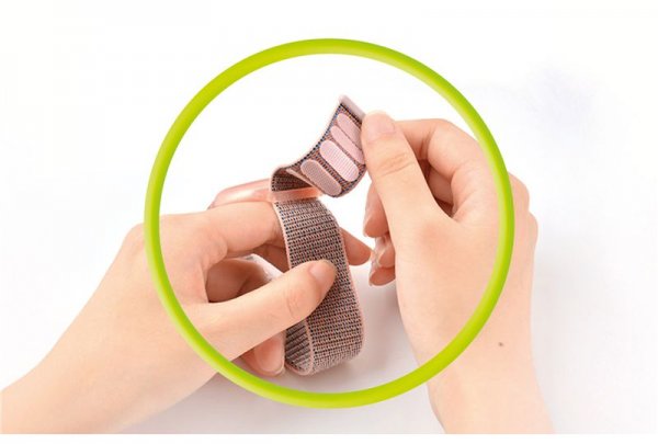 Mobile Origin AirTag Armband Nylon Astronaut