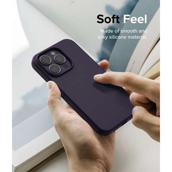 Ringke iPhone 14 Pro Skal Silicone Deep Purple