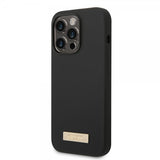 Guess iPhone 14 Pro Skal Silicone Metal Plate MagSafe Svart