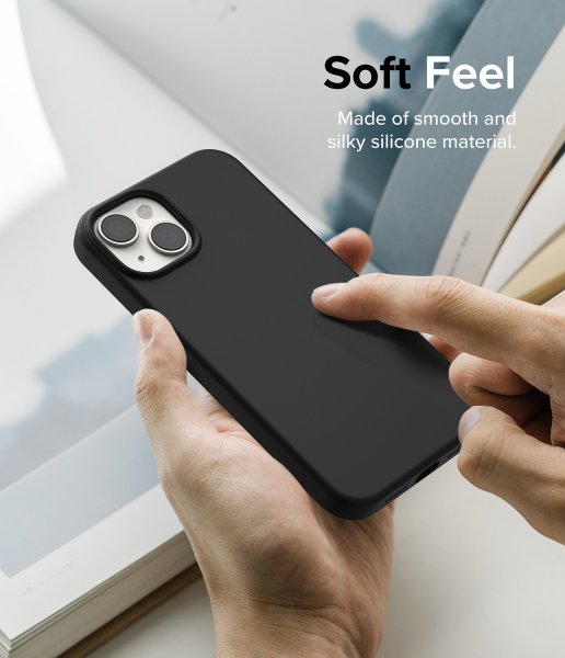 Ringke iPhone 14 Skal Silicone Svart