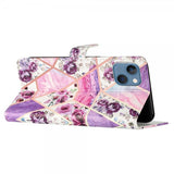 iPhone 15 Fodral Motiv Lila Blommor