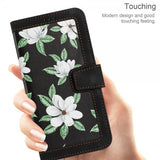 iPhone 15 Plus Fodral Blommönster Svart