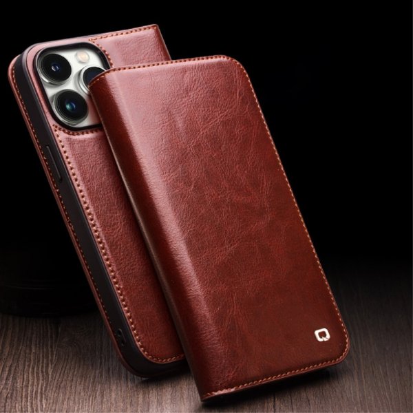 Qialino iPhone 15 Pro Max Fodral Äkta Läder Brun