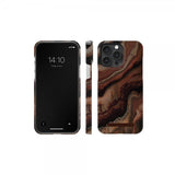 Ideal of Sweden iPhone 15 Pro Max Skal Fashion Case MagSafe Dark Amber Marble