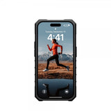 Urban Armor Gear (UAG) iPhone 15 Pro Skal Plasma Ice