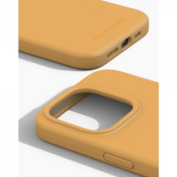 Ideal of Sweden iPhone 15 Pro Skal Silicone Case MagSafe Apricot