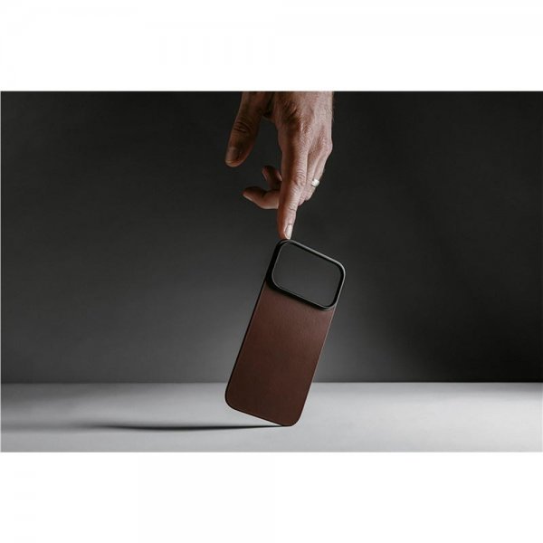 Nomad iPhone 17 Pro Skin Mag Leather Back Svart