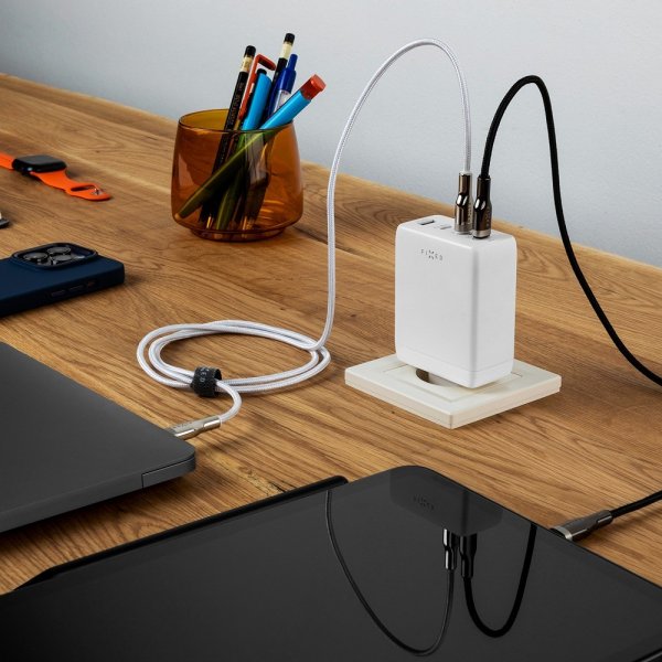 Fixed Laddare GaN100 3xUSB-C & 1xUSB-A