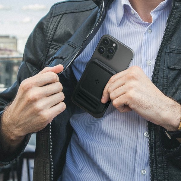 Spigen MagSafe Korthållare Lock Fit MagFit Svart