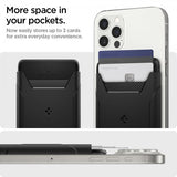 Spigen MagSafe Korthållare Rugged Armor 3 Cards MagFit Svart