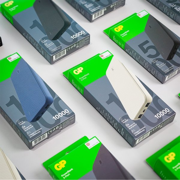 GP Powerbank Plus 10 000 mAh Cream