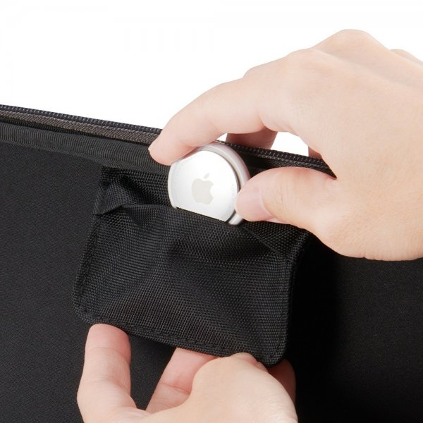 Spigen Sony PlayStation Portal Fodral Klasden Pouch Charcoal Gray