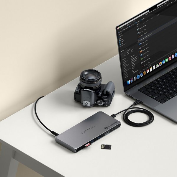 Satechi Thunderbolt 4 Docking Station med DisplayLink