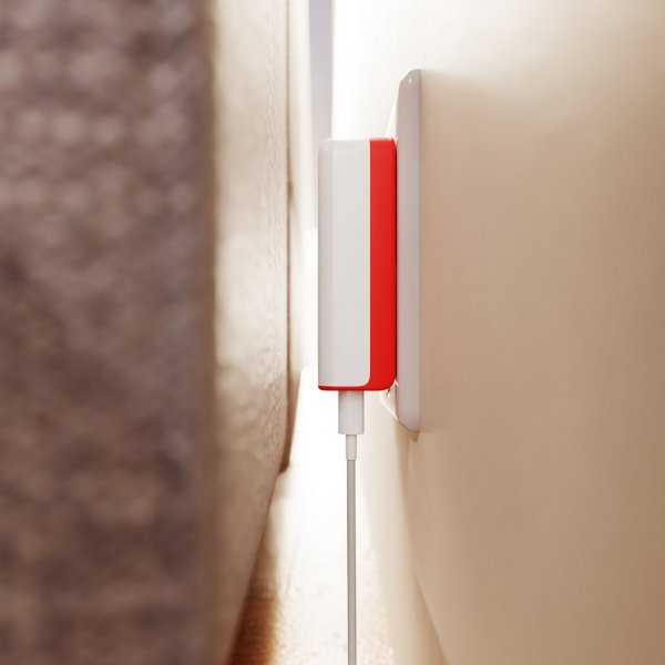 Twelve South Laddare PlugBug 120W med Find My